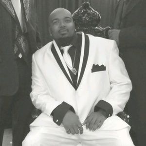 Meet your Posher, Jonathan